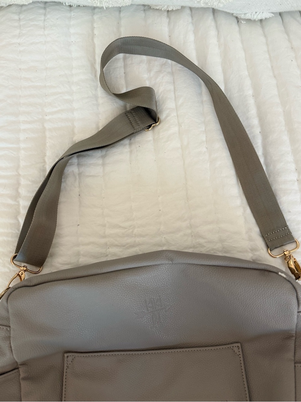 Kiki Lu Gray Faux Leather Diaper Bag Backpack / Crossbody – Good Condition - Picture 6 of 8